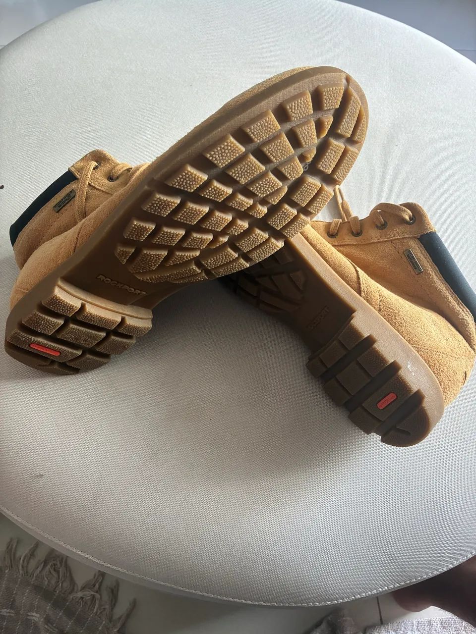 BOTA PRATICAMENTE NOVA ROCKPORT - a prova d?água 43-44 - Foto 4