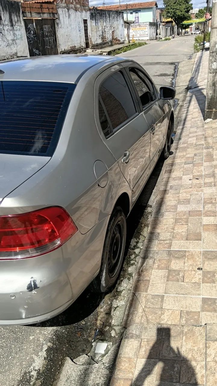 Volkswagen Voyage 2013 photo 2