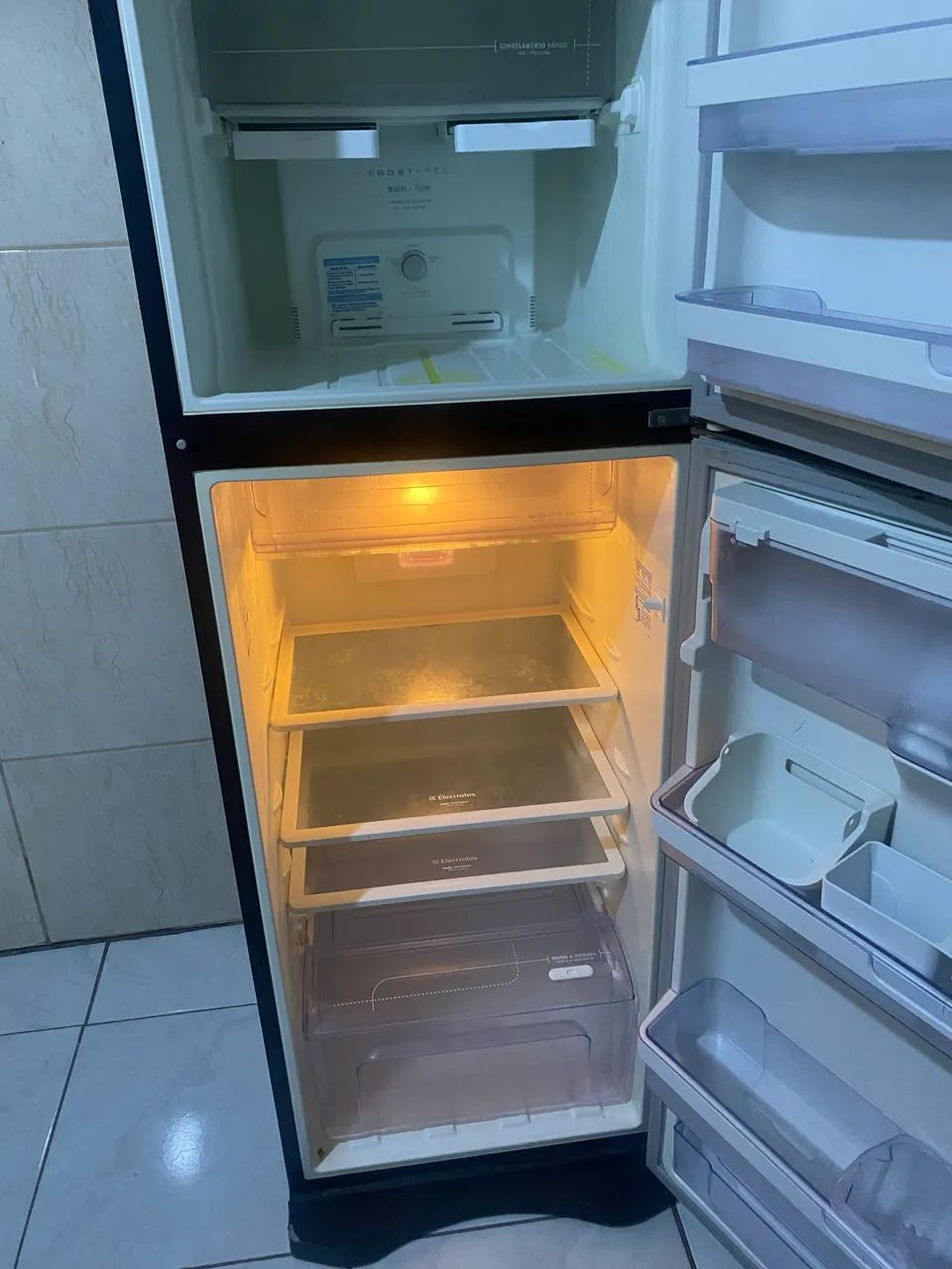 Geladeira  Electrolux  - Foto 5