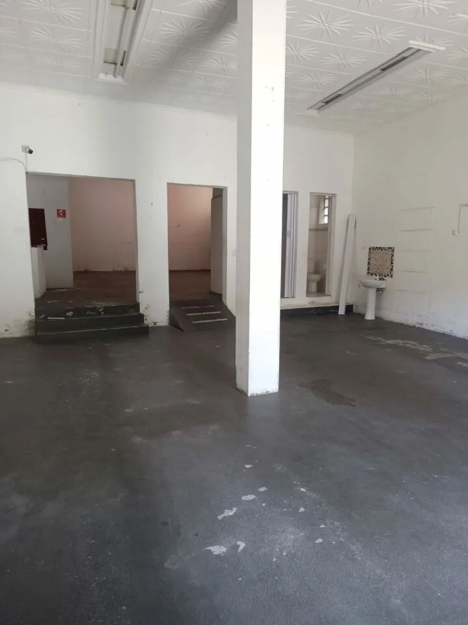 ALUGA GALPÃO COMERCIAL ! EXCELENTE LOCALIZAÇÃO! - Foto 4