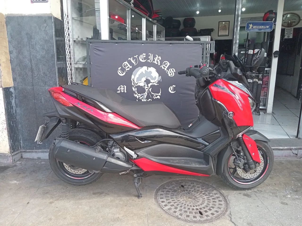 XMax 250