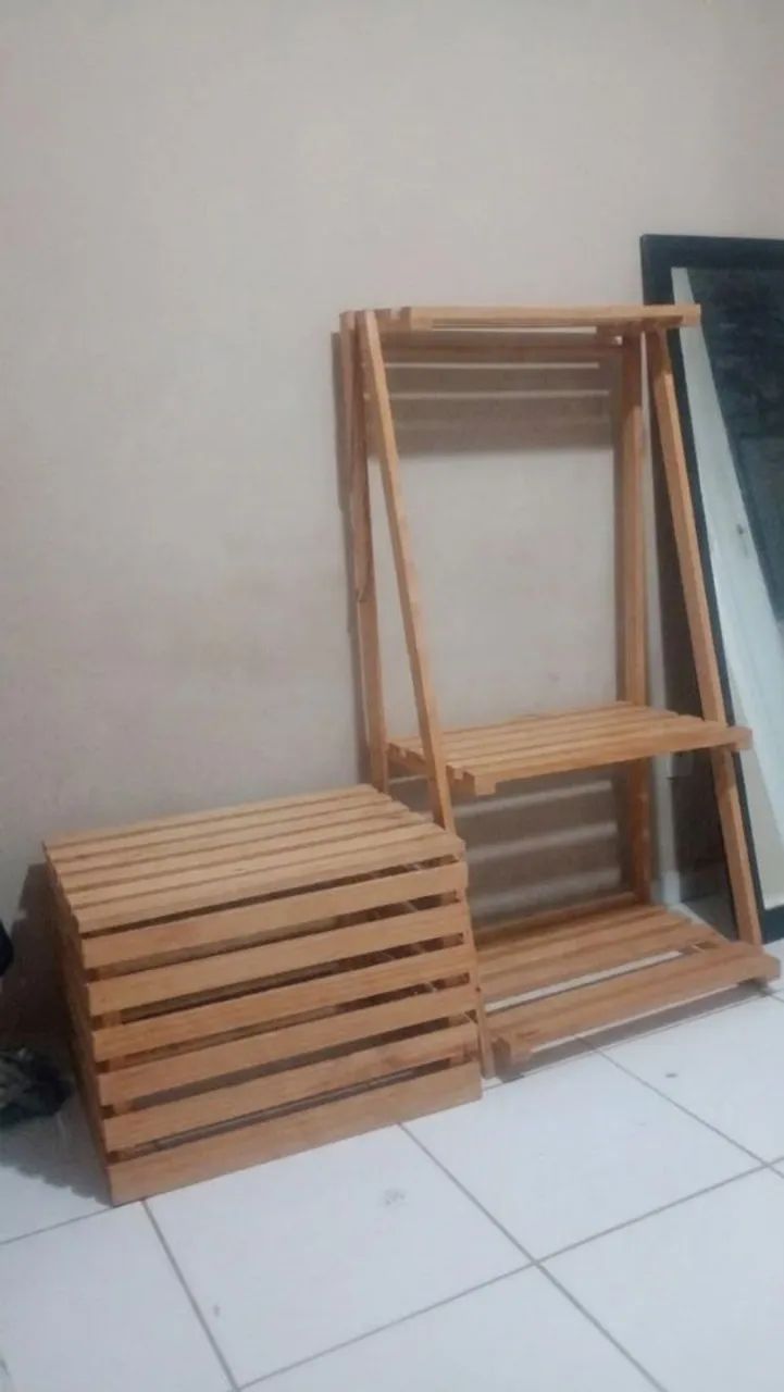 Cabideiro e Baú 