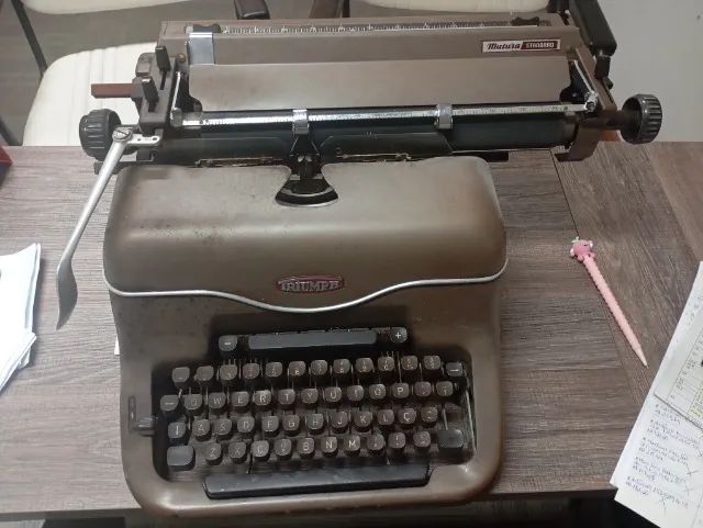 Máquina de escrever - Foto 2