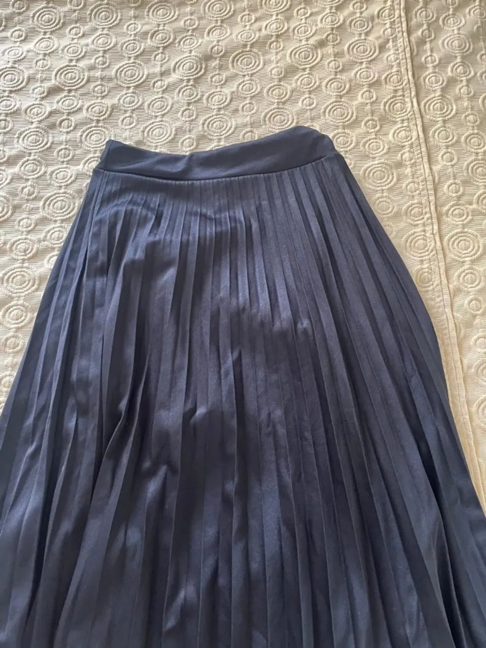 Saia plissada preta linda