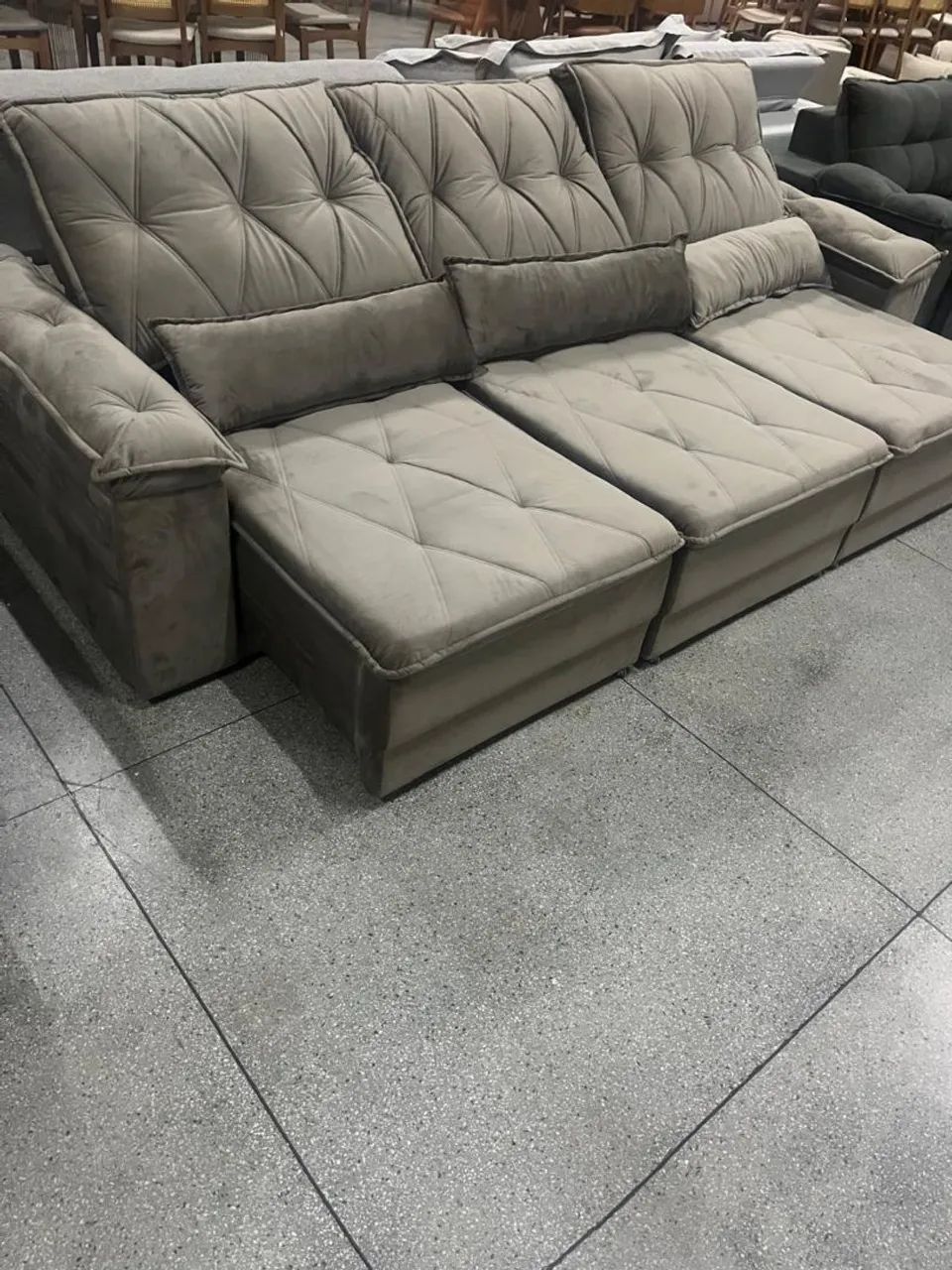 Sofá Onix no veludo cinza 2.90 m