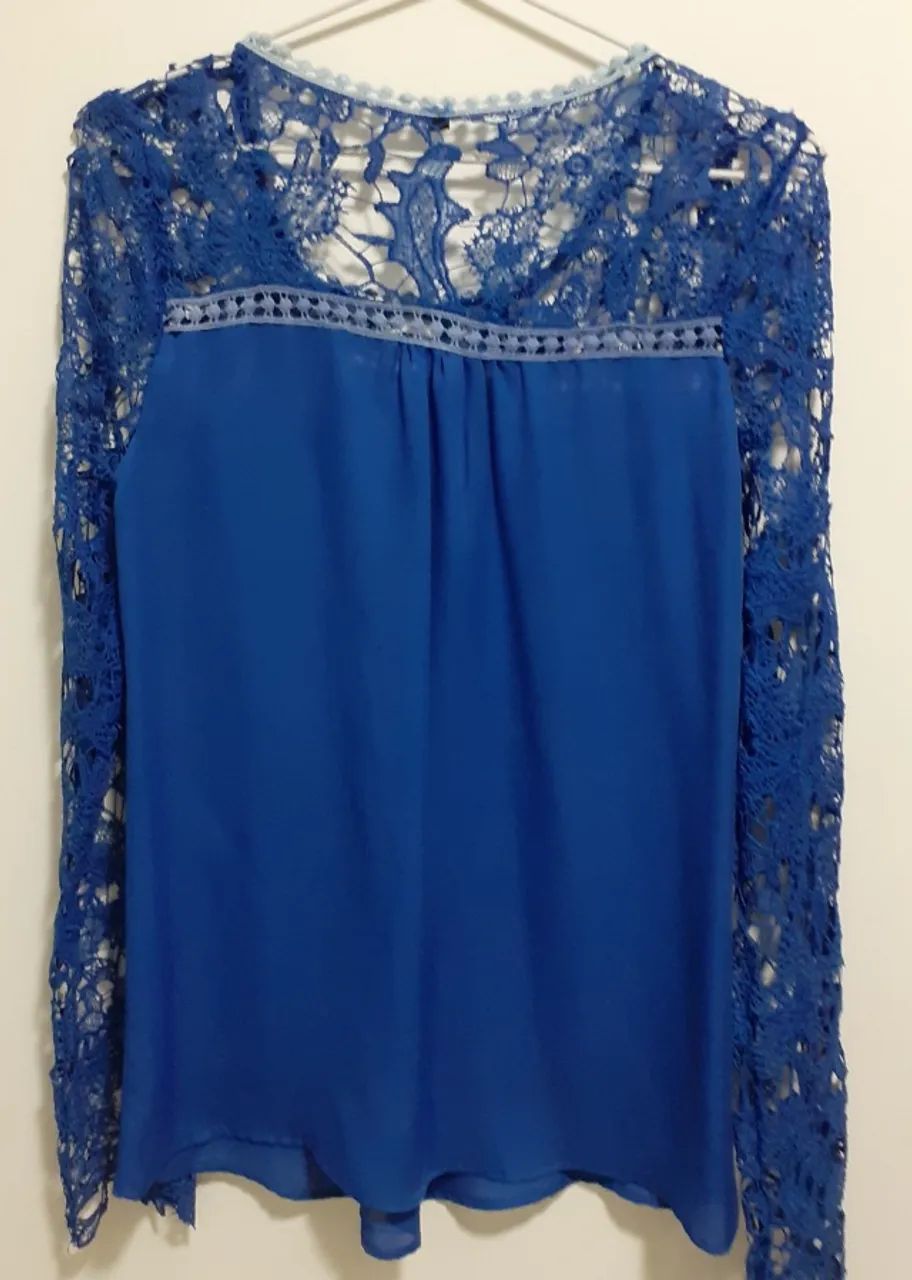Blusa Feminina com Renda Azul  - Foto 2