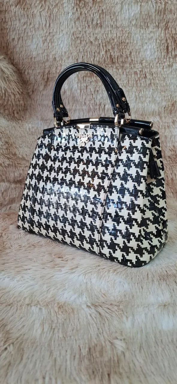 Bolsa prada preta e branca nova - Foto 4