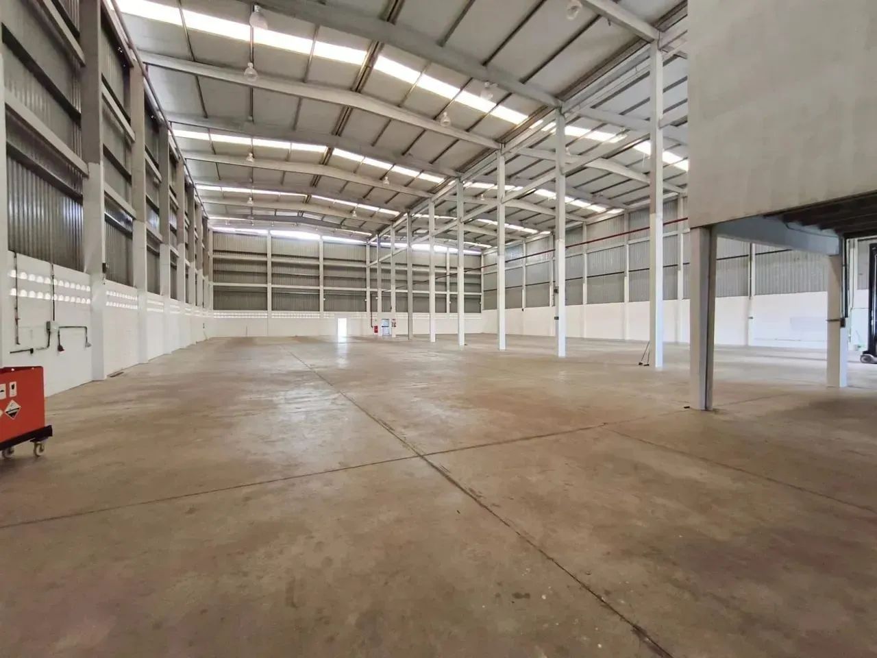 Alugo Galpão - Foto 2