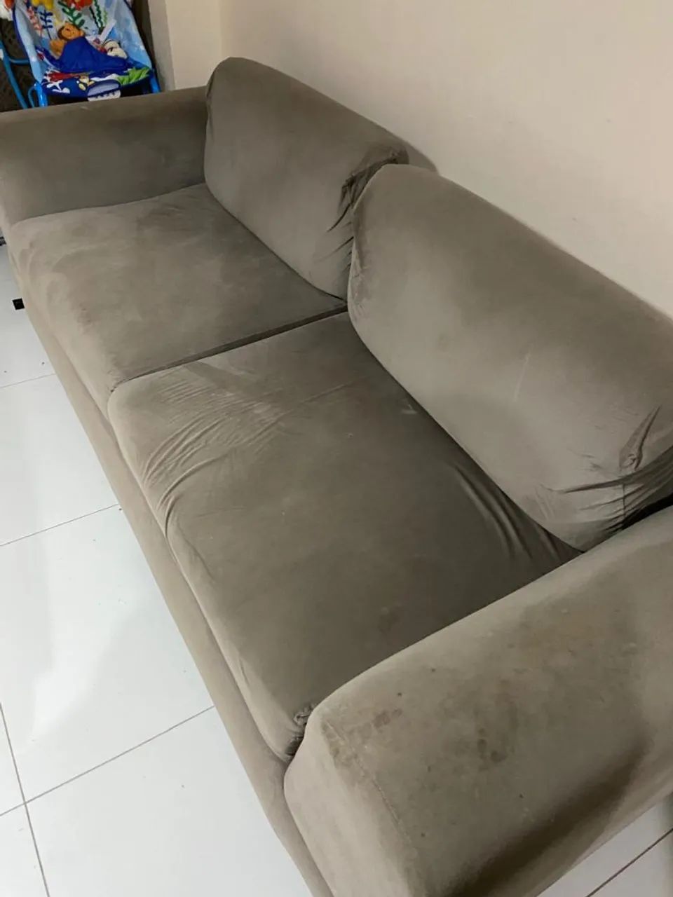 Sofá 3 lugares de Alta qualida da Jacaúna  - Foto 2