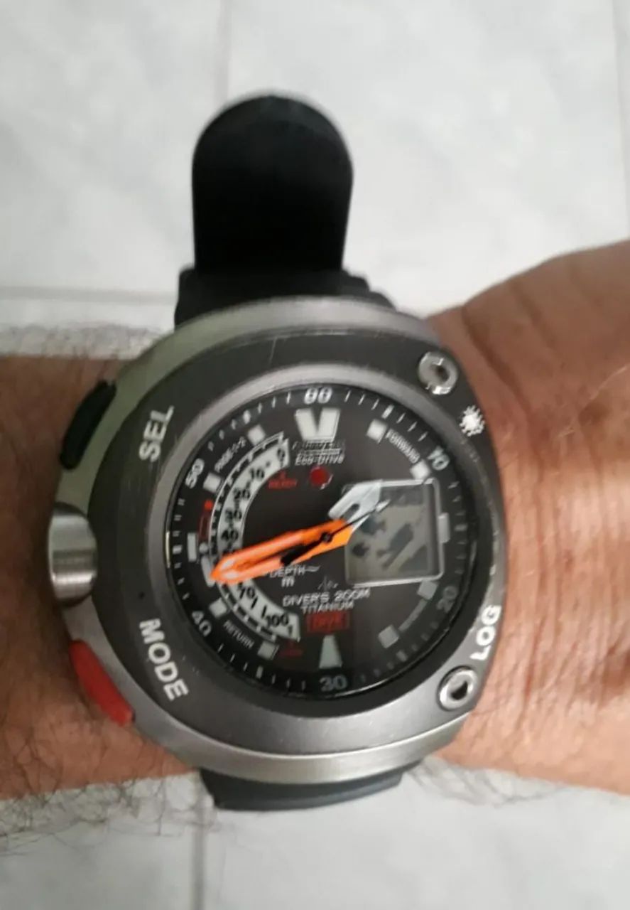 Relógio antigo original CITIZEN AQUALAND MEIA LUA TITANIUM PROMASTER JAPAN  - Foto 3