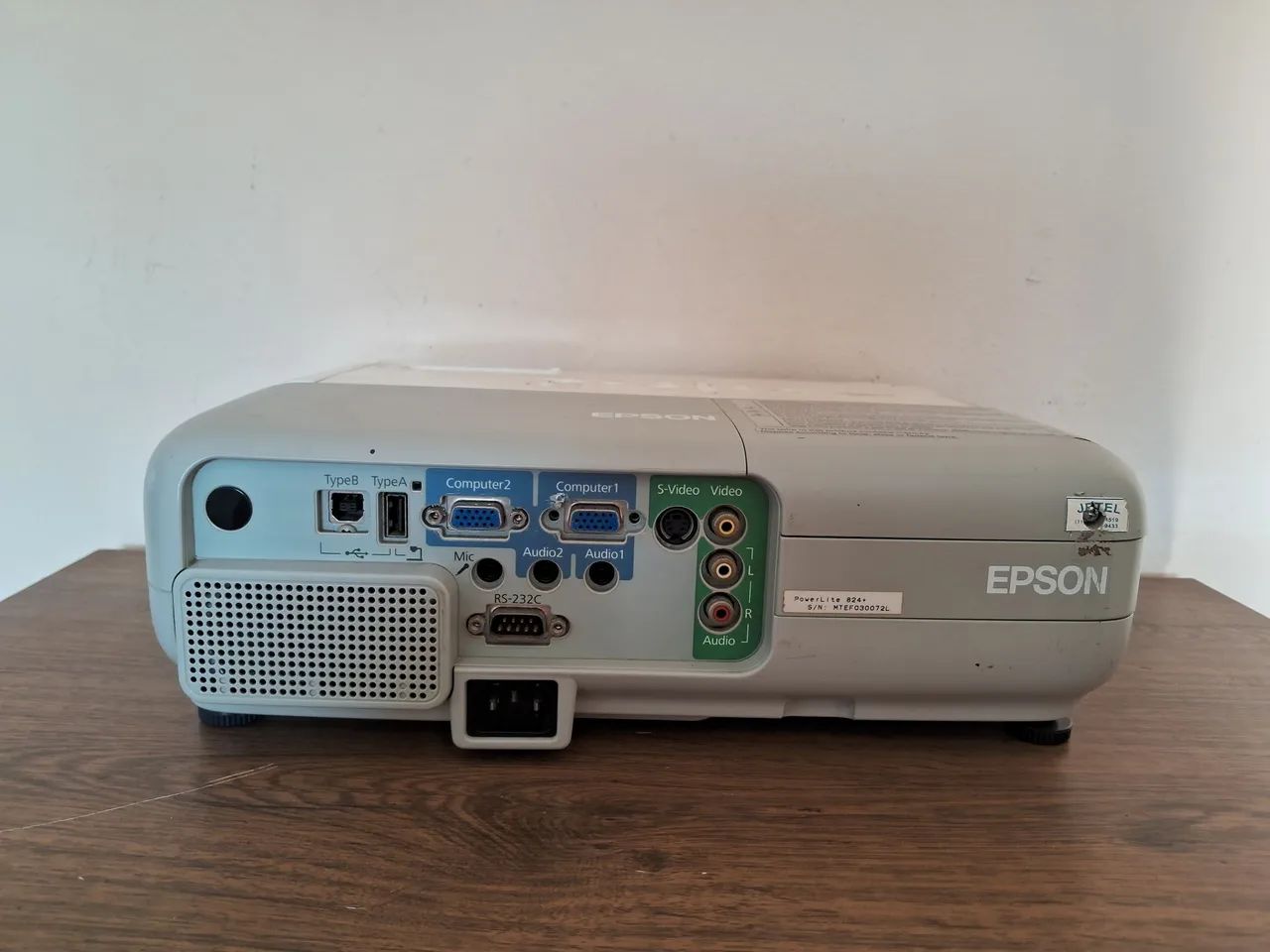 Projetor  Epson  824+ - Foto 2