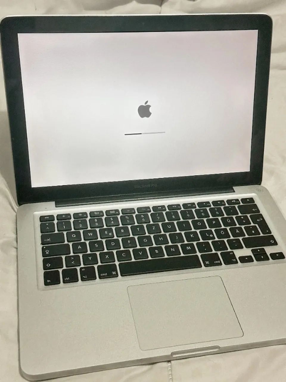 MacBook Pro 13? Mid 2012 - i5, 6GB RAM, SSD 256GB + teclado e