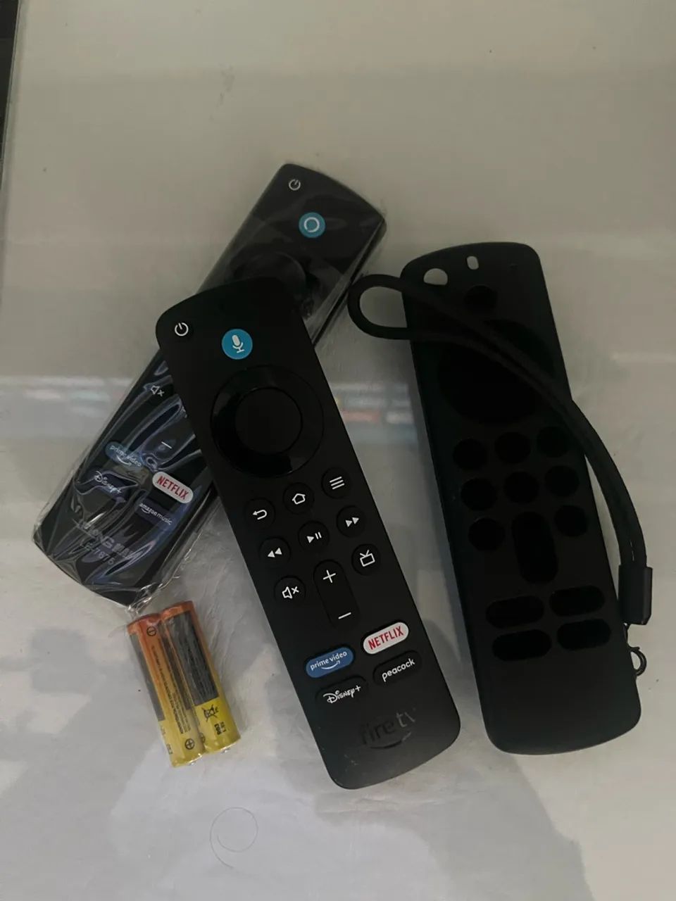 Amazon Fire TV Stick de 4ª geração - Foto 3