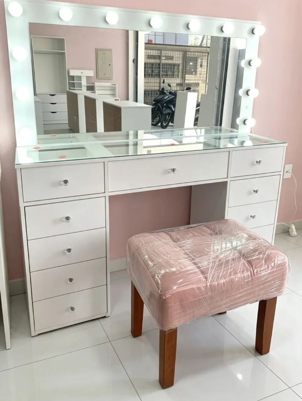 Camarim Larissa em mdf com banqueta grátis 