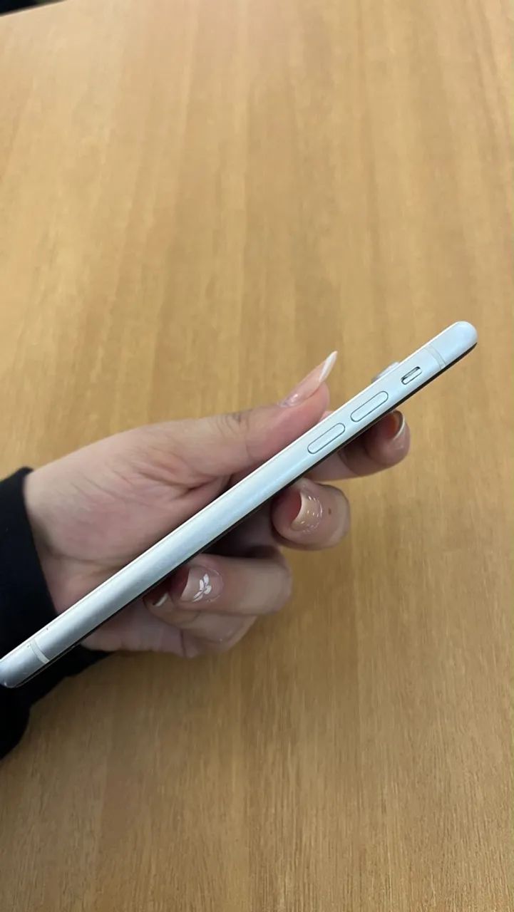 VENDO IPHONE XR 128G (com marcas de uso) - Foto 5