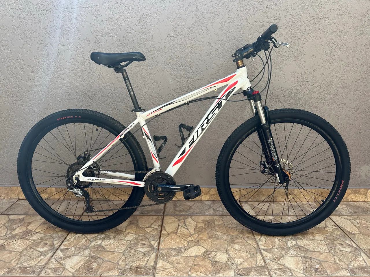 Bicicleta First  - Foto 2