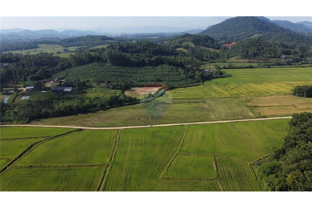 Liberdade de viver no campo e estar próximo da cidade!! - Foto 3