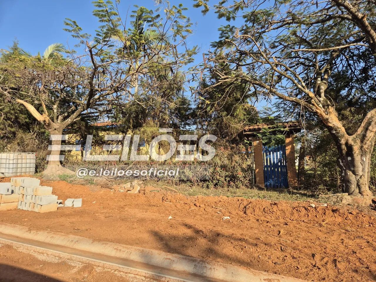 Chácara, área de 1.100m² - Araçoiaba da Serra SP