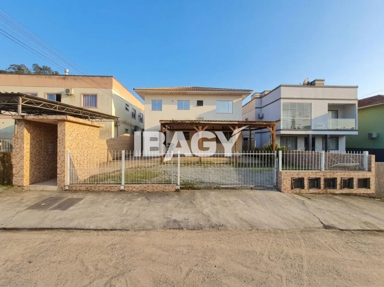 Excelente Apartamento 2 dormitório(s) em São Sebastião - Palhoça