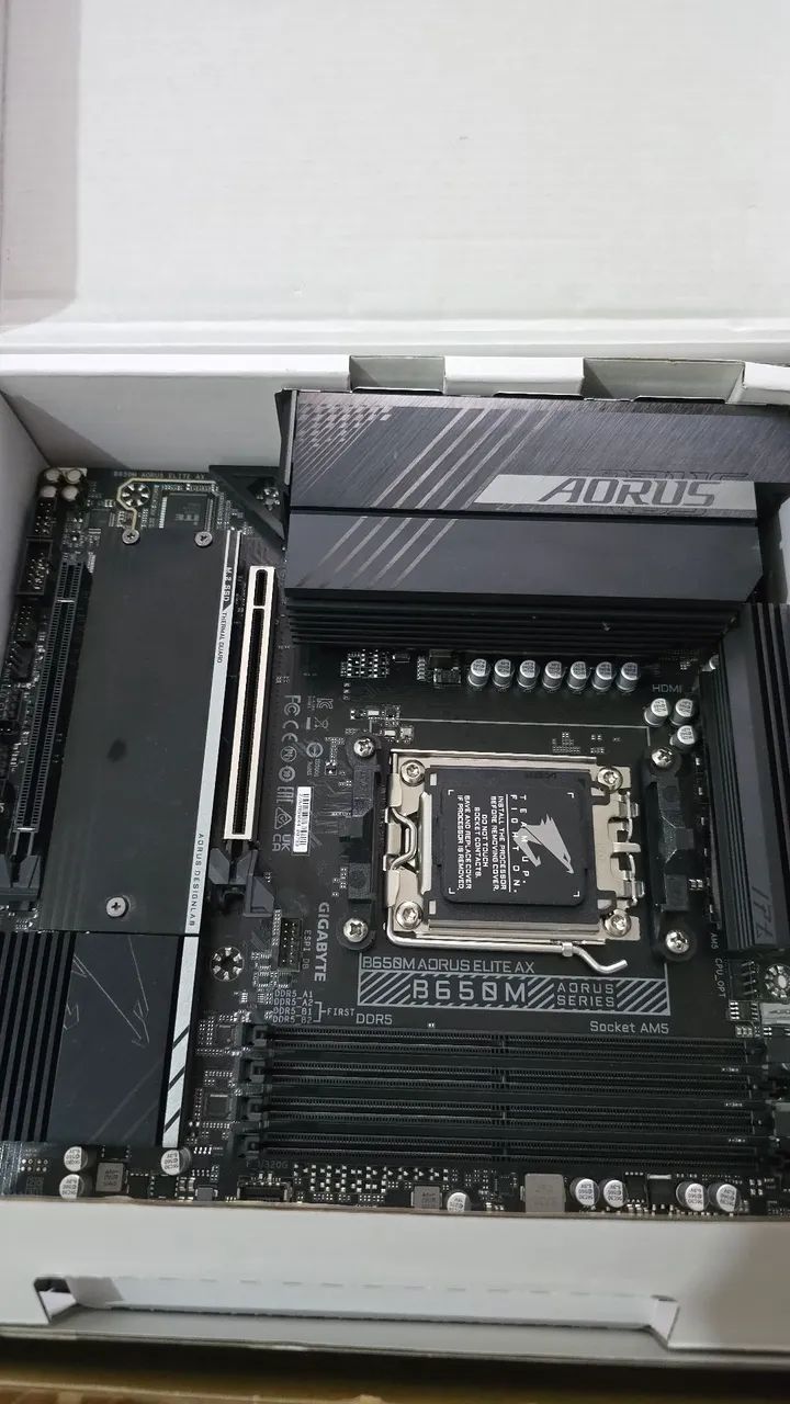 PLACA MAE B650M AORUS ELITE AX  - Foto 2