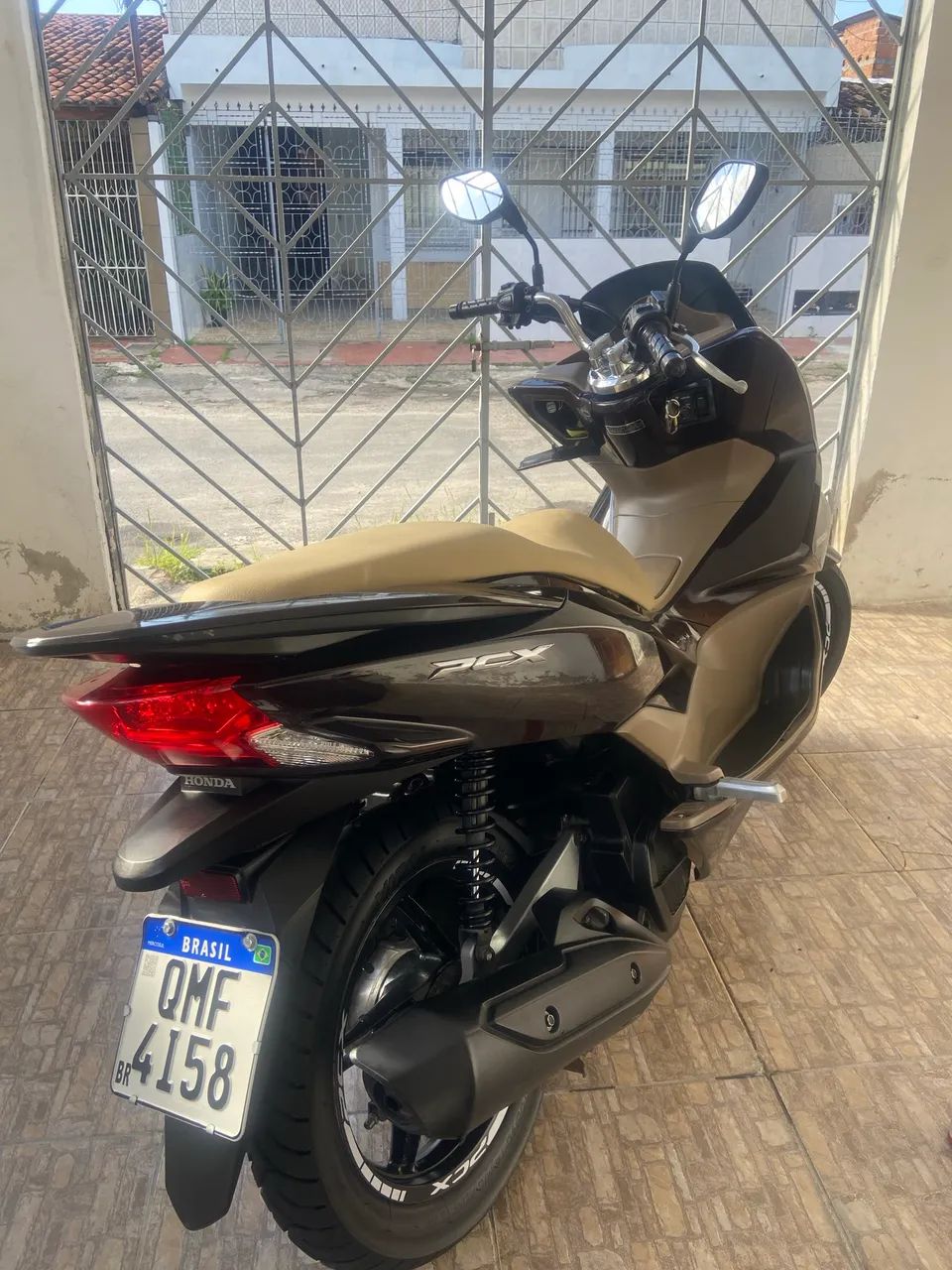 Vendo Honda pcx 2018 DLX  - Foto 4