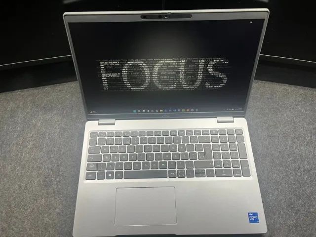 Notebook Dell Latitude 5571 i7 (32GB RAM + 1TB HD)