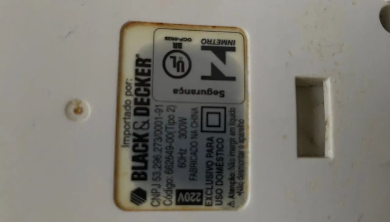 Batedeira black Decker BAT 300 - Foto 3