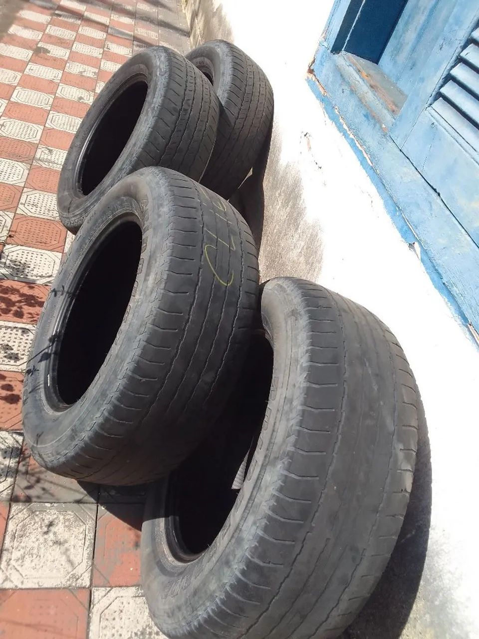 Pneus aro 18
