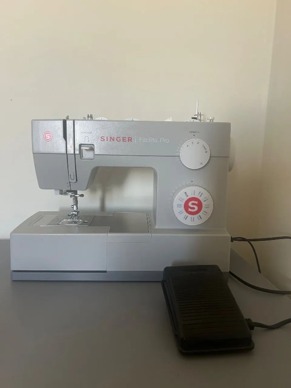 Máquina de costura - Foto 4