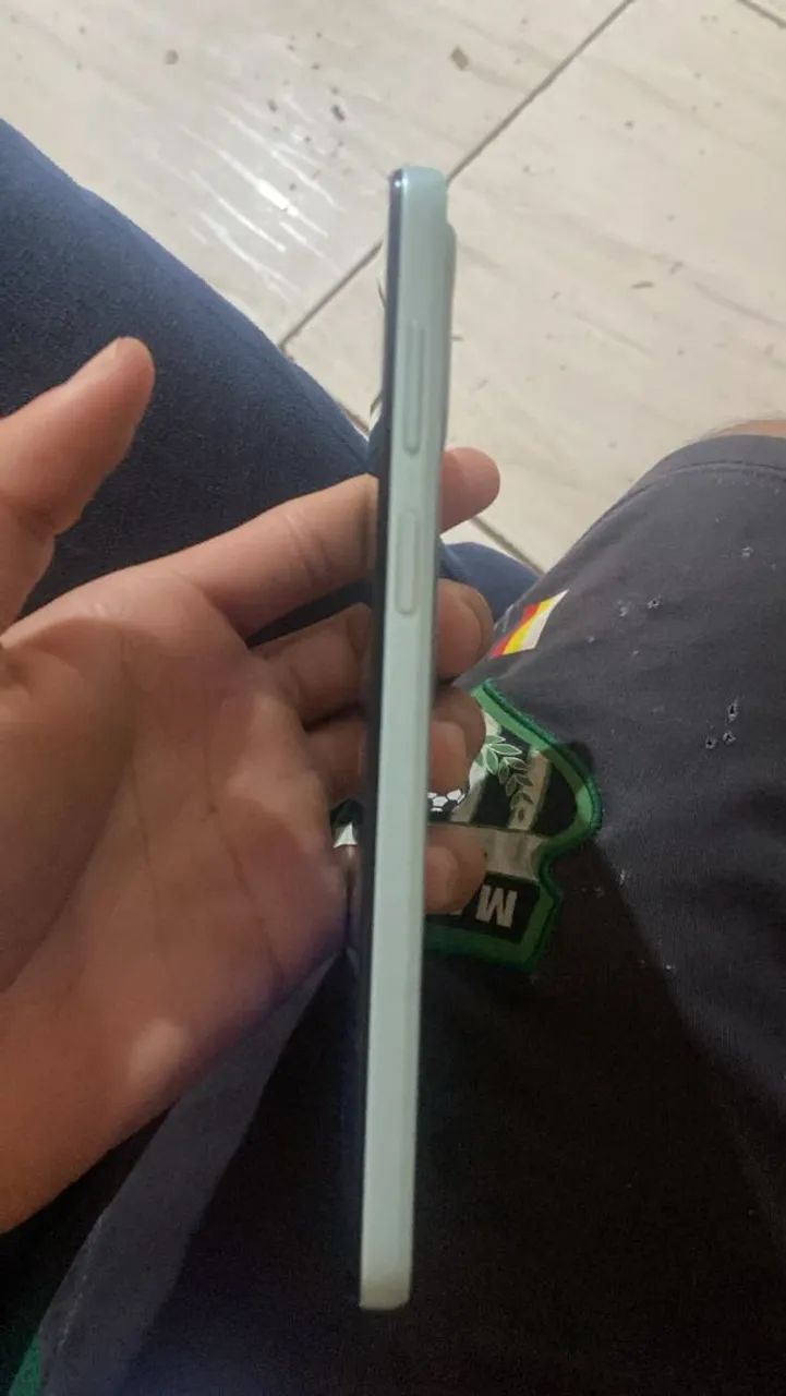 Vendo celular motog22 Tem que tira conta google - Foto 2