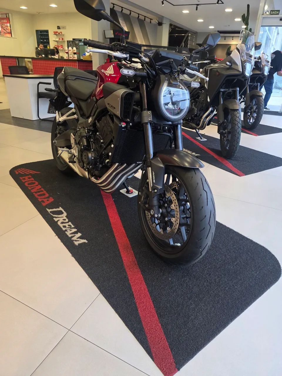 CB 650 E-CLUTCH - Foto 5