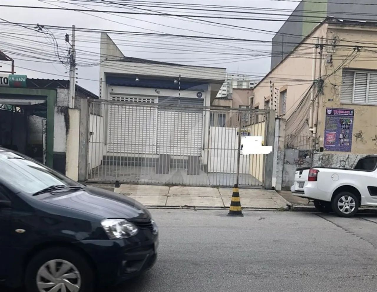 Galpão em Santana com 02 banheiros e 01 vaga
