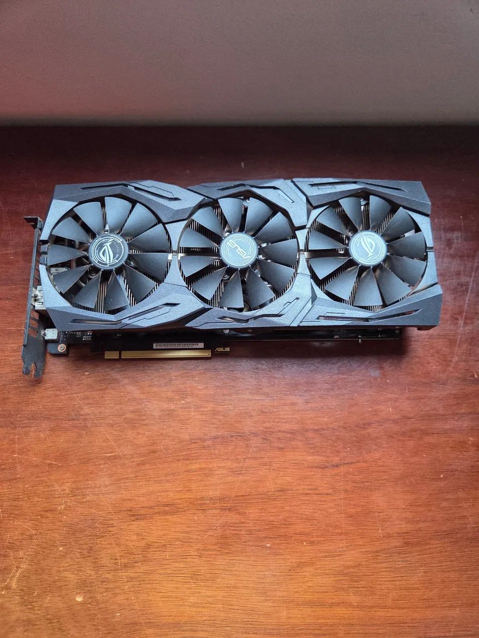 RTX 2060 Super 8GB ASUS ROG Strix - Excelente Estado