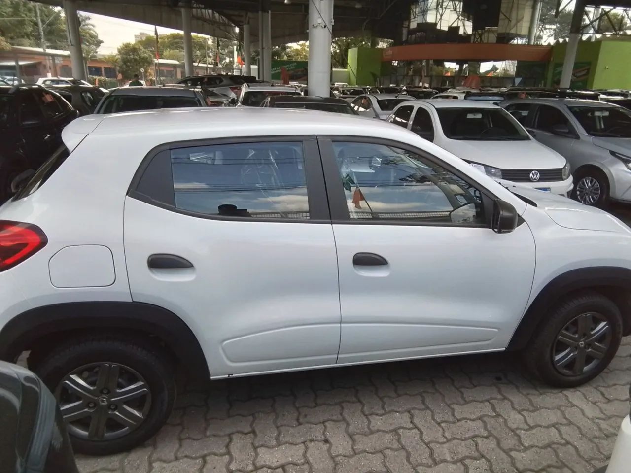 Renault Kwid 1.0 Zen, foto 7 de 10