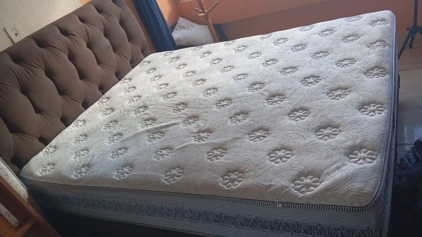 Cama queen