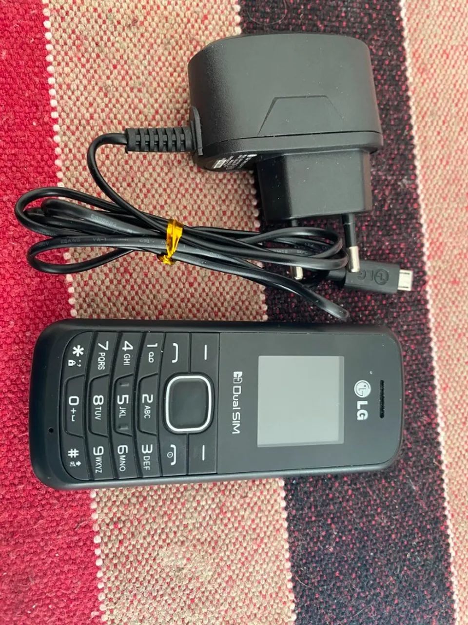 ? LG B220 À VENDA - Ler descrição