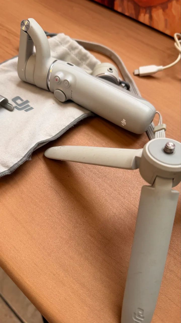 Estabilizador para celular DJI Osmo móbile 5 - Foto 5