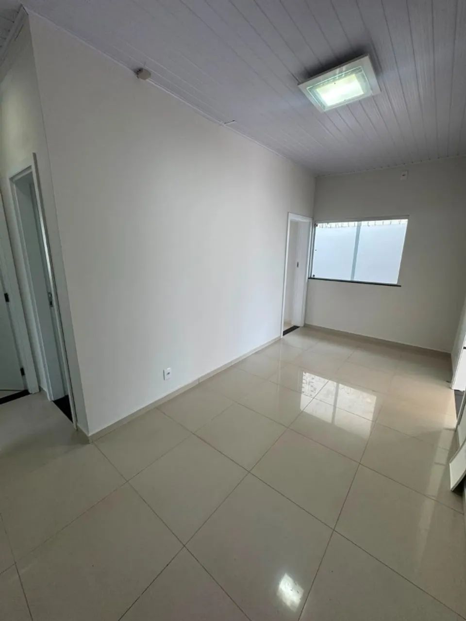Aluga-se casa com piscina no Cidade Satélite - Foto 5