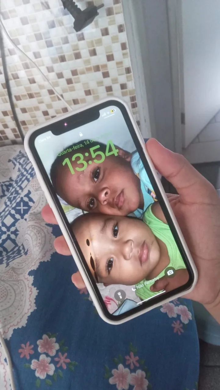 IPHONE XR - 64GB BRANCO - Foto 2