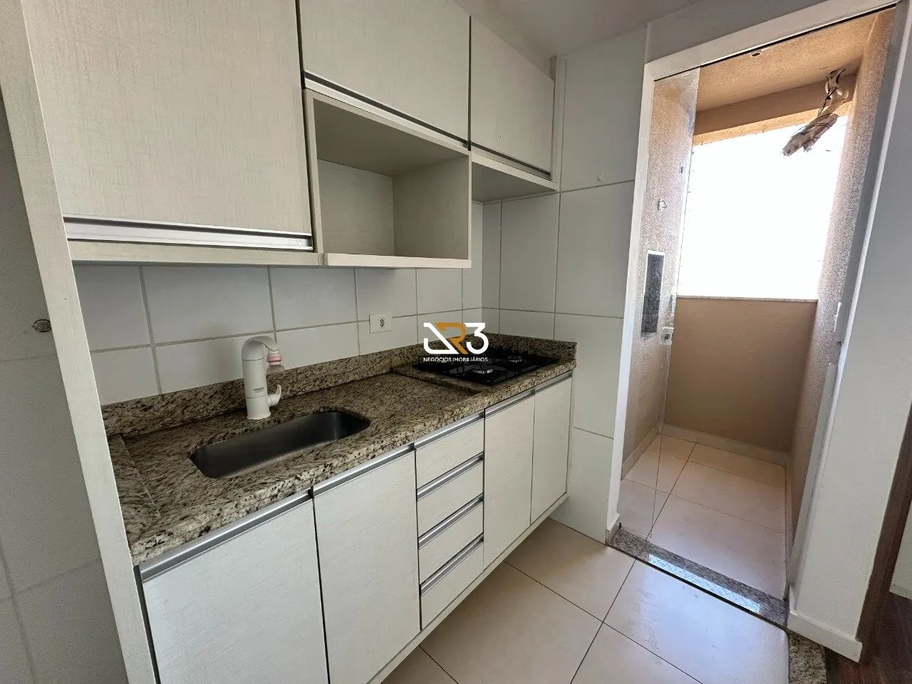 Apartamento para locação no Edifício Morada Shangri-lá com 2 quartos, sala estendida e chu - Foto 5