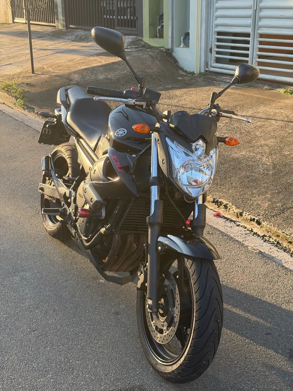 Yamaha XJ6 N /2012 - Foto 2