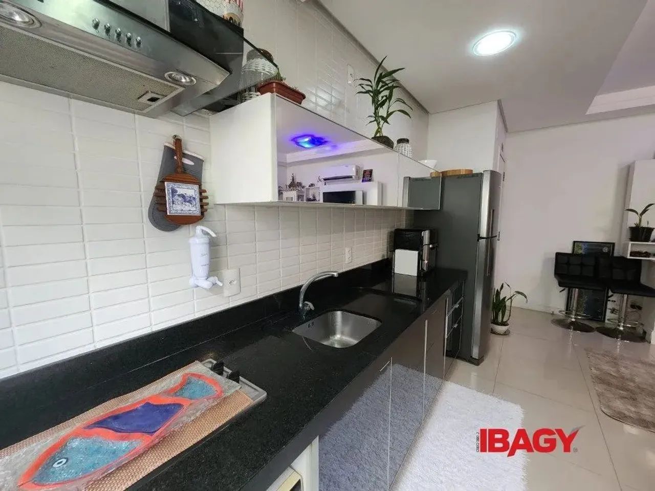 Excelente Apartamento 2 dormitório(s) em Agronômica - Florianópolis - Foto 2