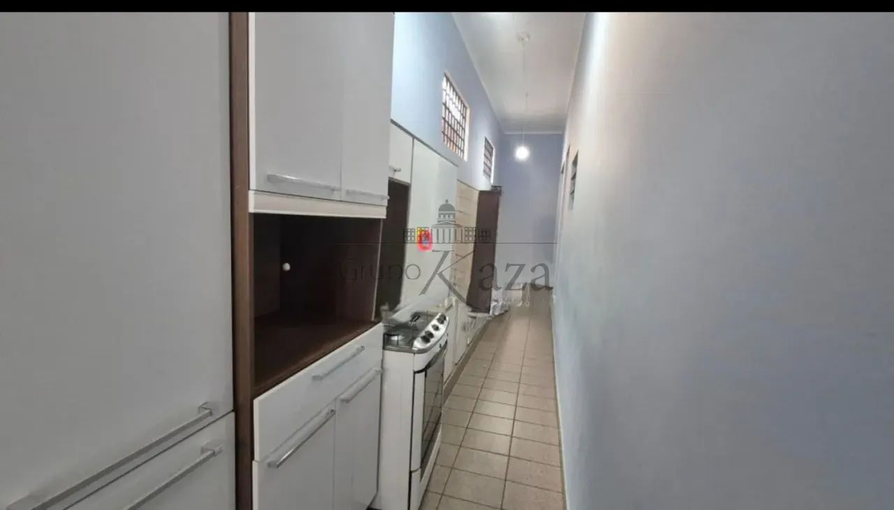 Oportunidade - Casa Térrea - Bosque dos Eucaliptos - 3 Dormitórios - 250m². - Foto 5