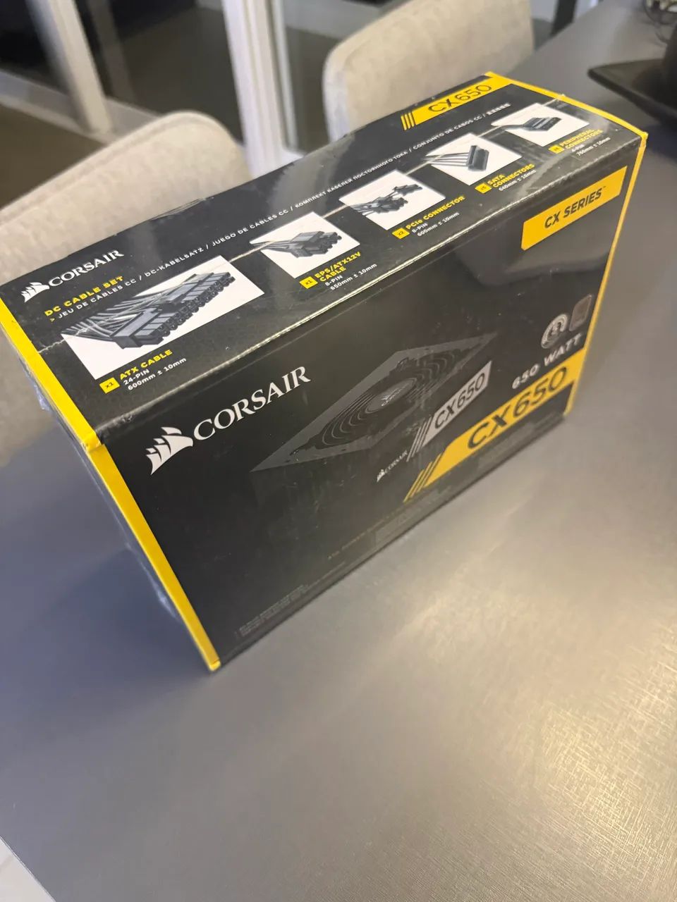 Fonte Corsair CX650, 650W, 80 Plus Bronze NOVA LACRADA