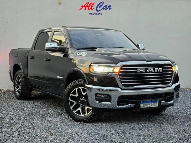 Ram 1500 1500 LARAM. NIGHT ED. BI-TB 3.0 4x4 Aut. 2025
