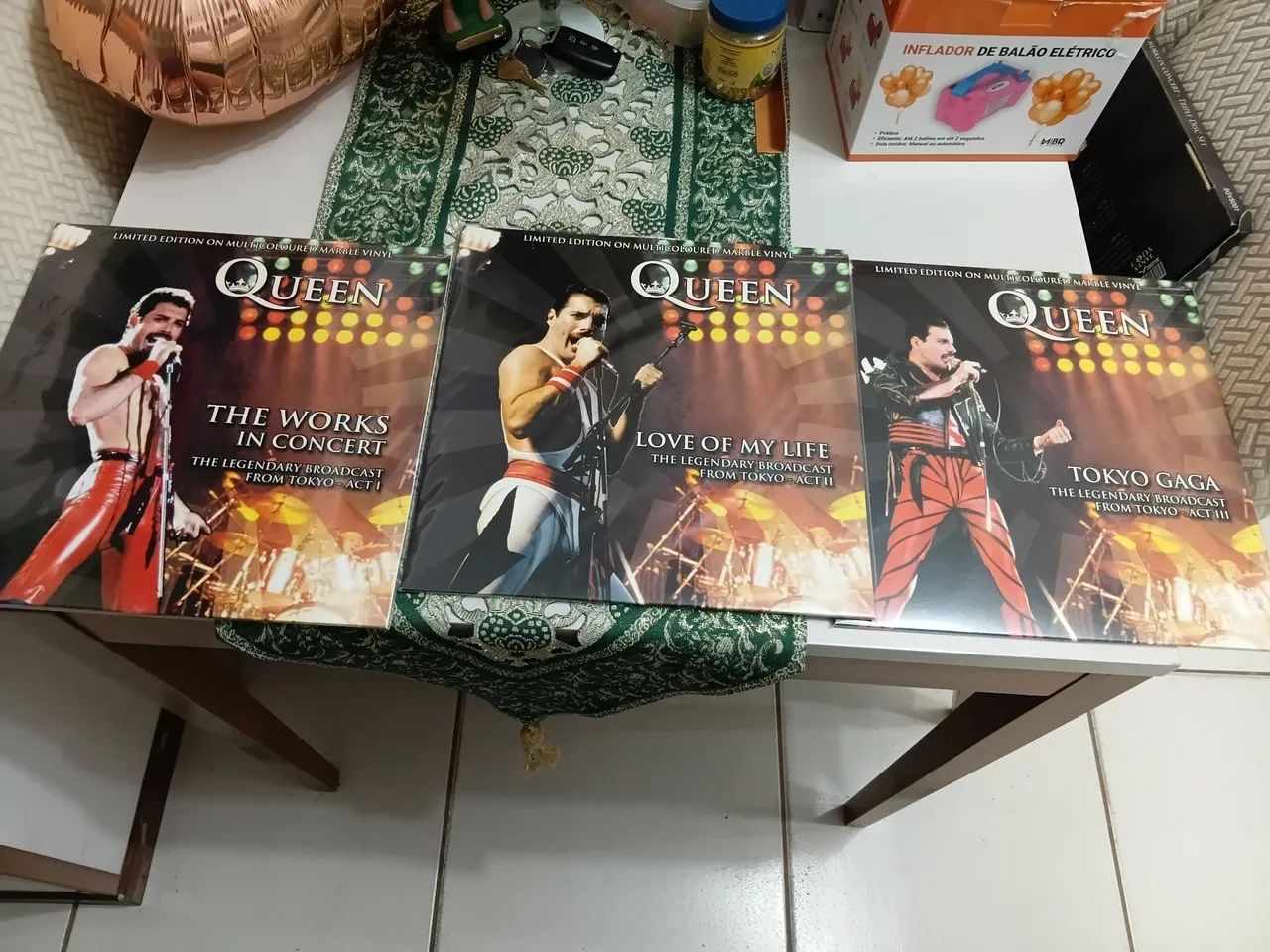 Lp Queen The works in concert (3 LPs) - Foto 2