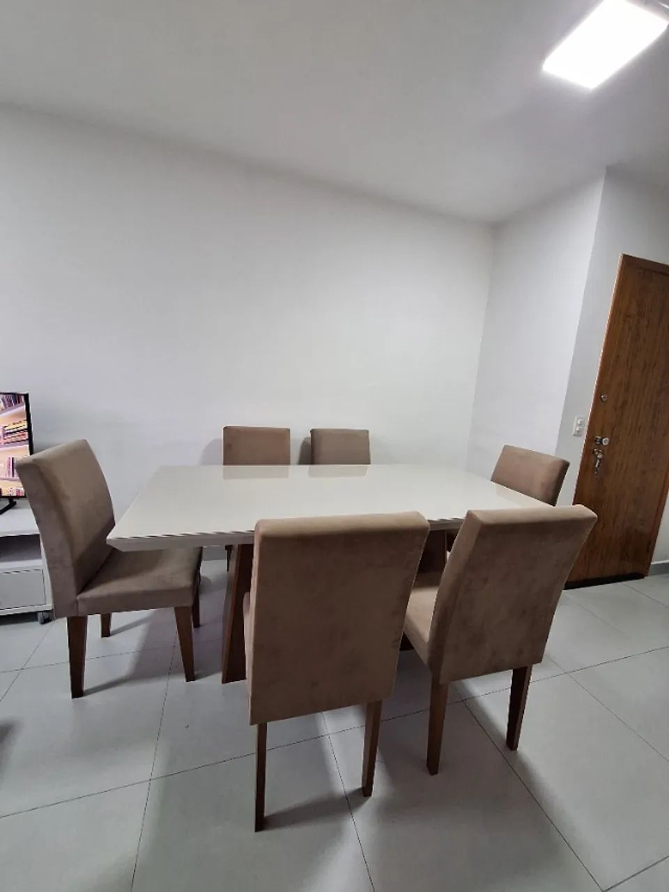 Conjunto de mesa de jantar com 6 cadeiras - Foto 2