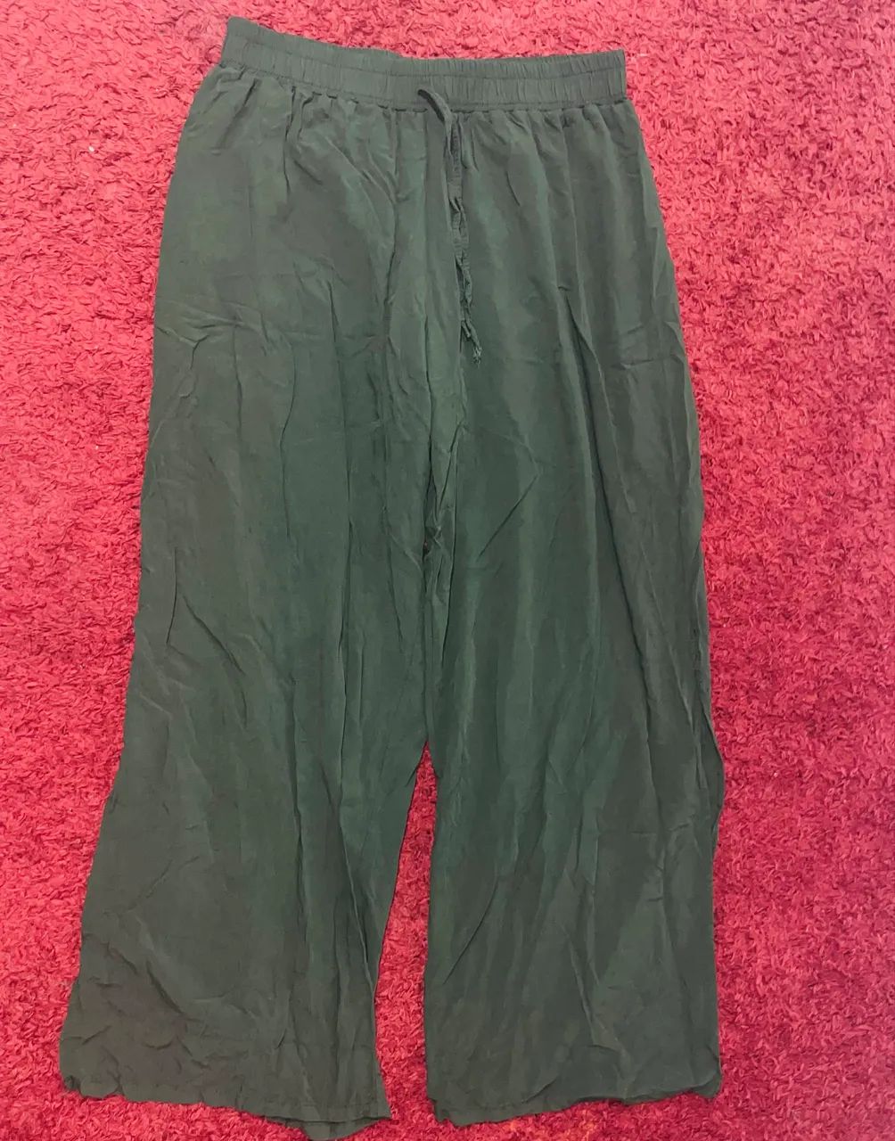 Calça pantalona verde 