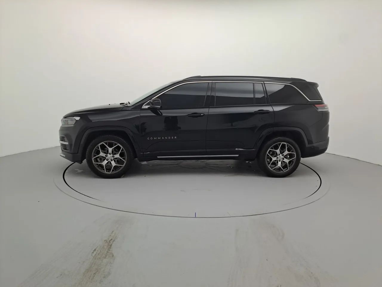 Jeep Commander Overland T270 1.3 TB Flex Aut., foto 2 de 18