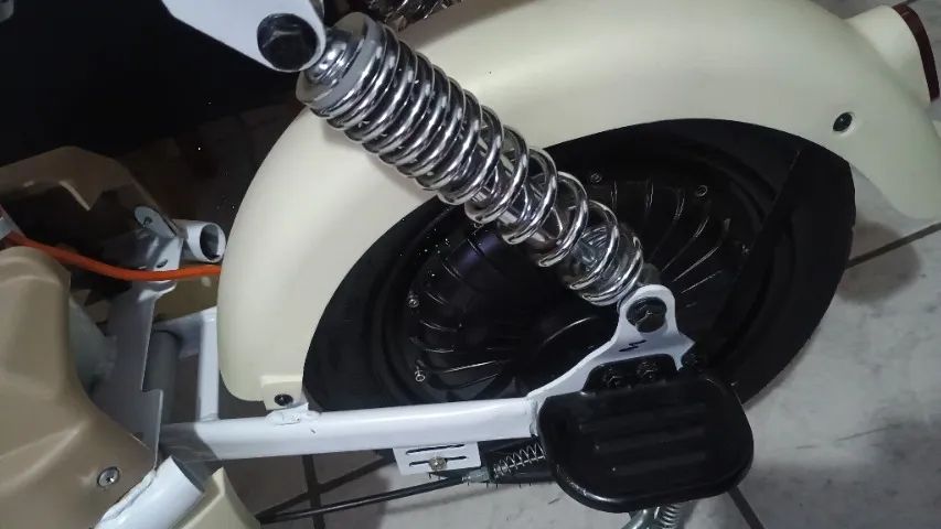 Scooter elétrica semi nova  - Foto 5